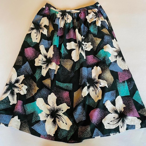 vintage 90s jessica scott dark floral abstract midi skirt / size 12 - Picture 3 of 4